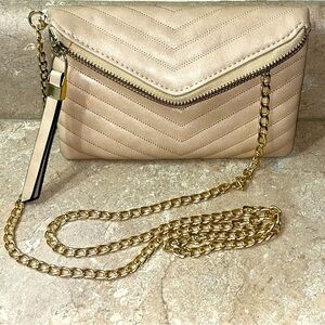 Urban Expressions Quilted Vegan Leather Crossbody Clutch Beige Removable Chain